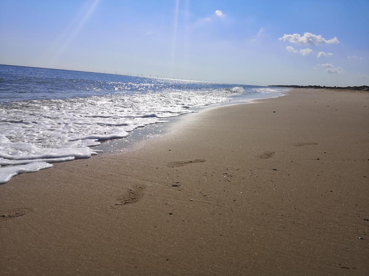 Sea View Chalet, Access To Sandy - Pets Go Free Winterton-on-Sea