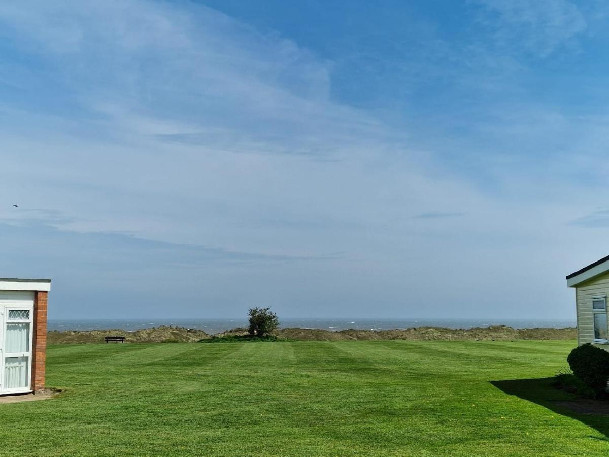 Sea View Chalet, Access To Sandy - Pets Go Free